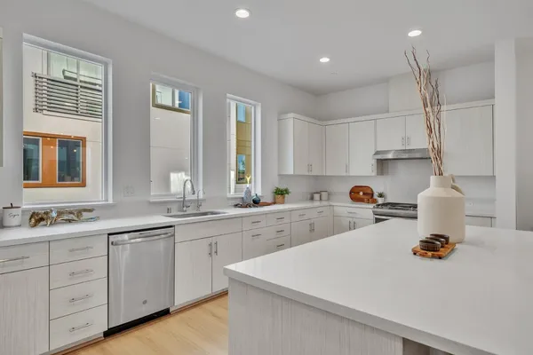 $998,888 | 7922 Regional Common, Dublin, CA 94568