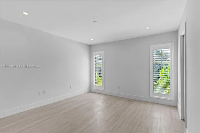 $9,500 | 6900 Southwest 136th Street, Unit 6900, Palmetto Bay, FL 33156