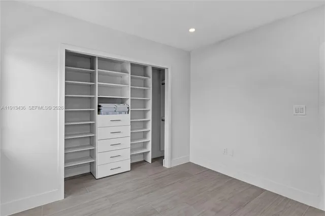 $9,500 | 6900 Southwest 136th Street, Unit 6900, Palmetto Bay, FL 33156