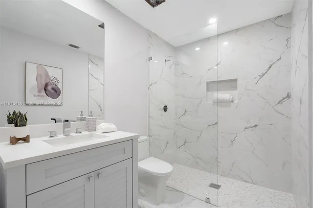 $9,900 | 6900 Southwest 136th Street, Unit 6900, Palmetto Bay, FL 33156