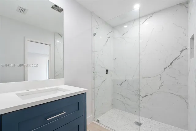 $9,500 | 6900 Southwest 136th Street, Unit 6900, Palmetto Bay, FL 33156