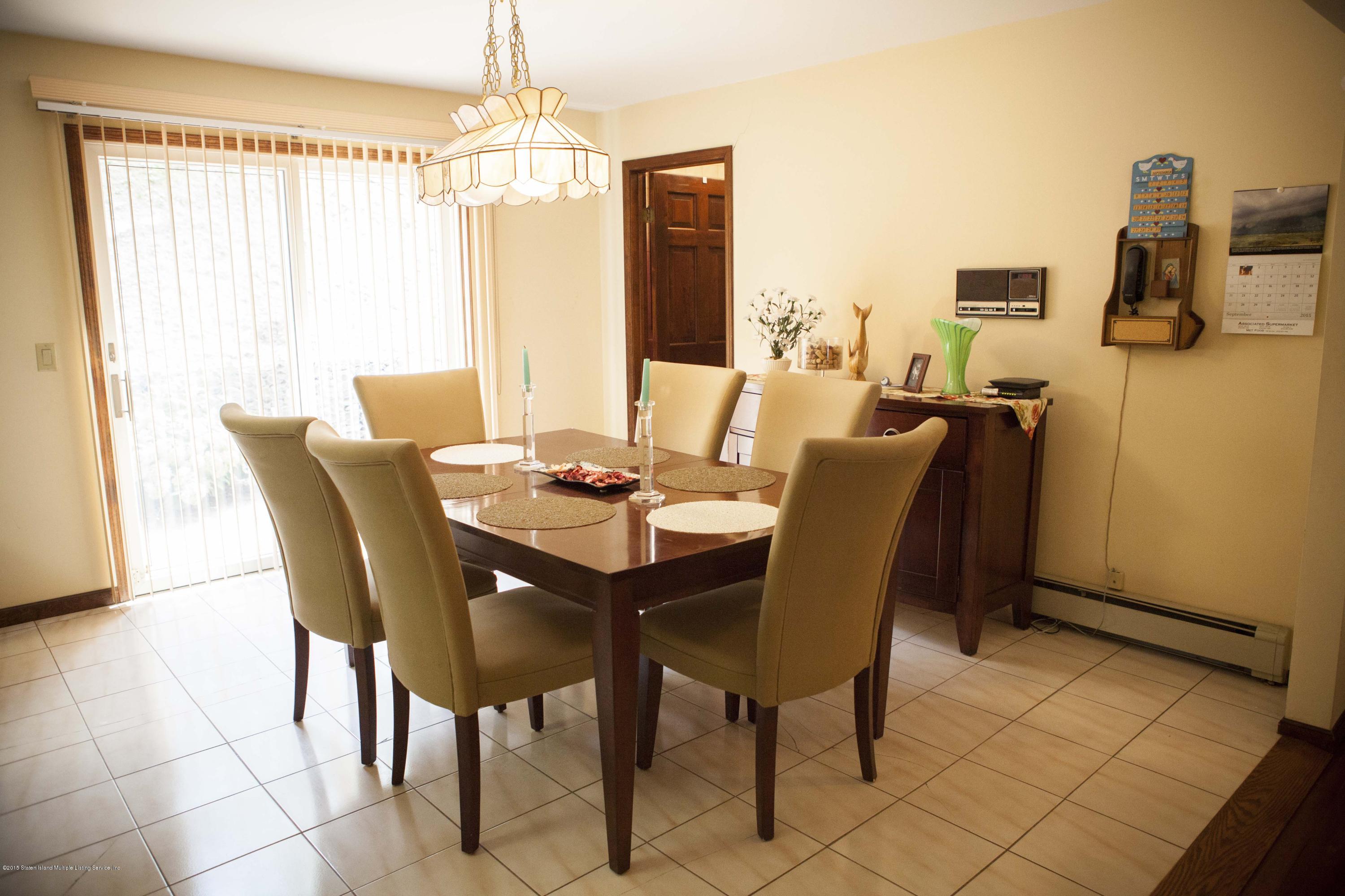 20 Ridge Loop Staten Island, NY 10304 - Photo 15 of 31 0060