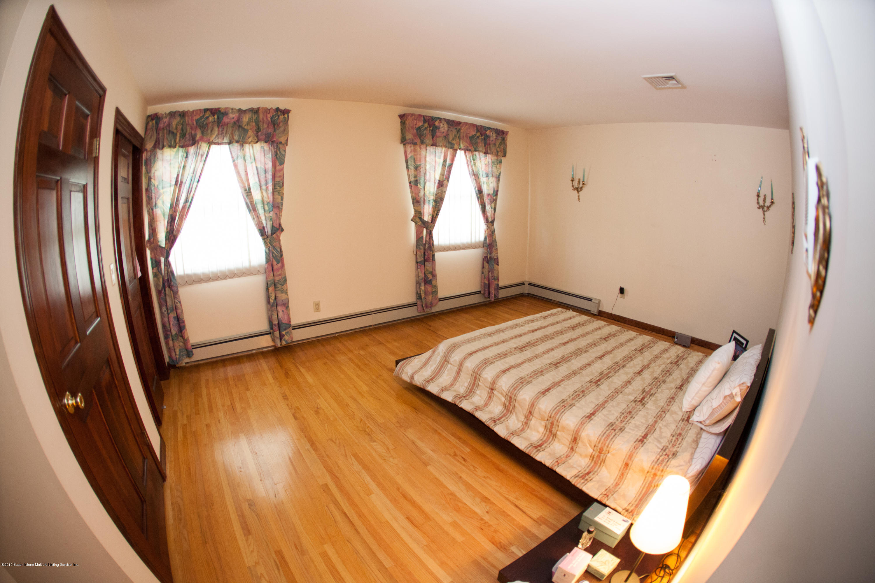 20 Ridge Loop Staten Island, NY 10304 - Photo 26 of 31 0095