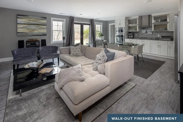 $2,199,000 | 4 Beech Tree Lane, Mattapoisett, MA 02739