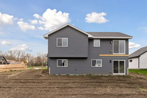 $329,900 | 1629 Mallard Avenue, Baldwin, WI 54002