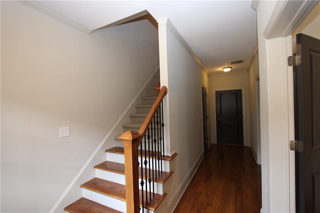 160 West Ridge Way Roswell, GA 30076 - Photo 5 of 30