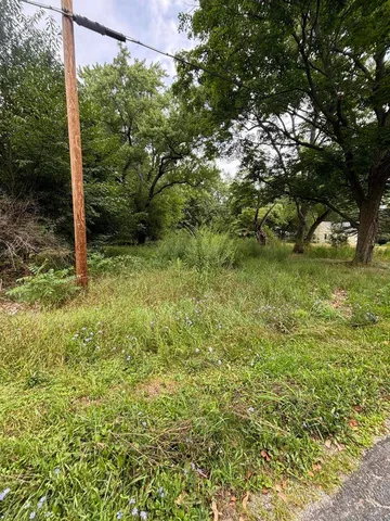 $234,900 | 410 G Avenue West, Kalamazoo, MI 49004