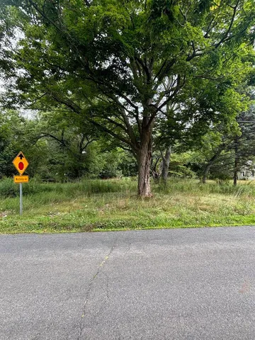 $234,900 | 410 G Avenue West, Kalamazoo, MI 49004