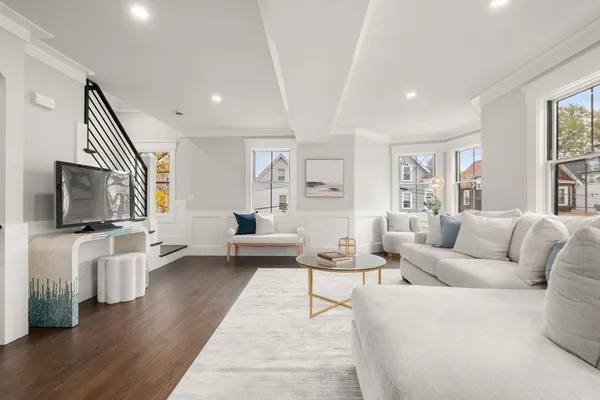 $1,099,000 | 11 Macarthur Street, Unit B, Somerville, MA 02145