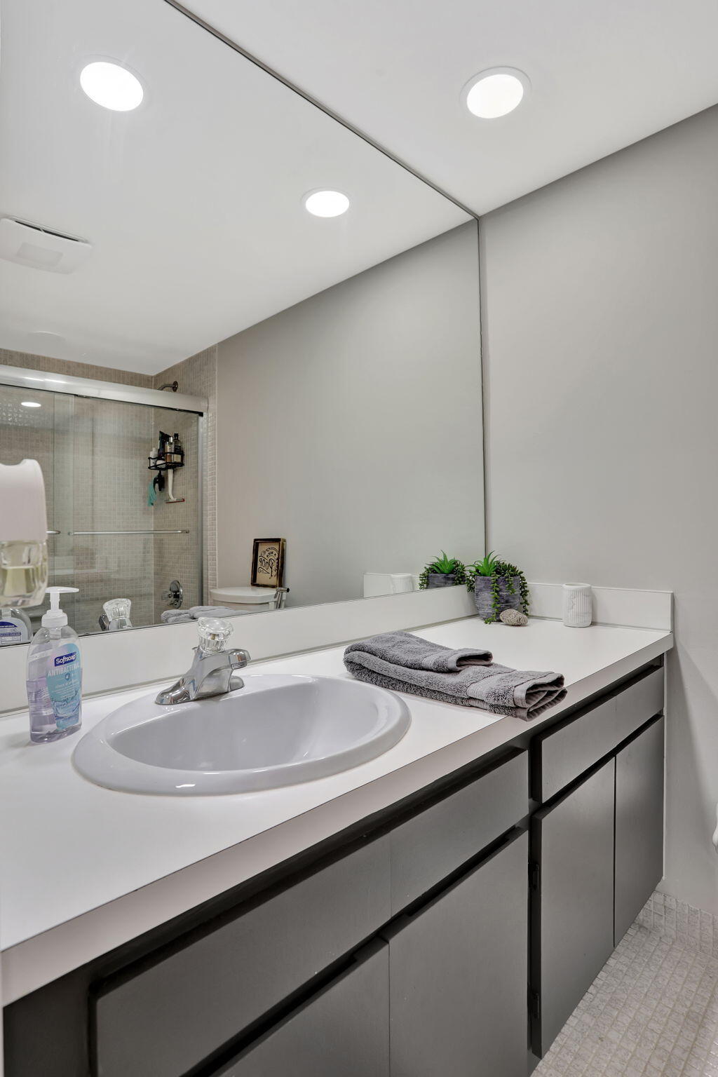 575 Oaks Lane, Unit 703 Pompano Beach, FL 33069 - Photo 17 of 34 21-web-or-mls-001L1425