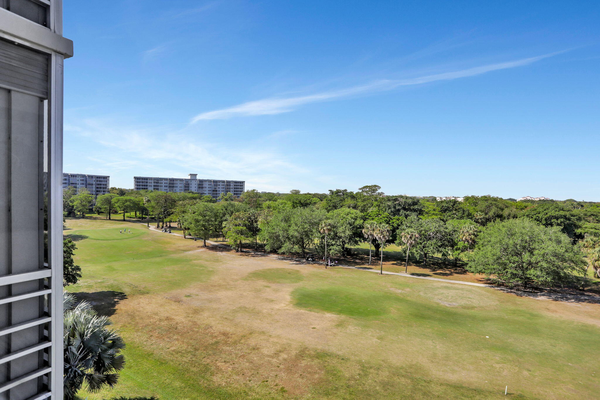 575 Oaks Lane, Unit 703 Pompano Beach, FL 33069 - Photo 31 of 34 31-web-or-mls-001L1481