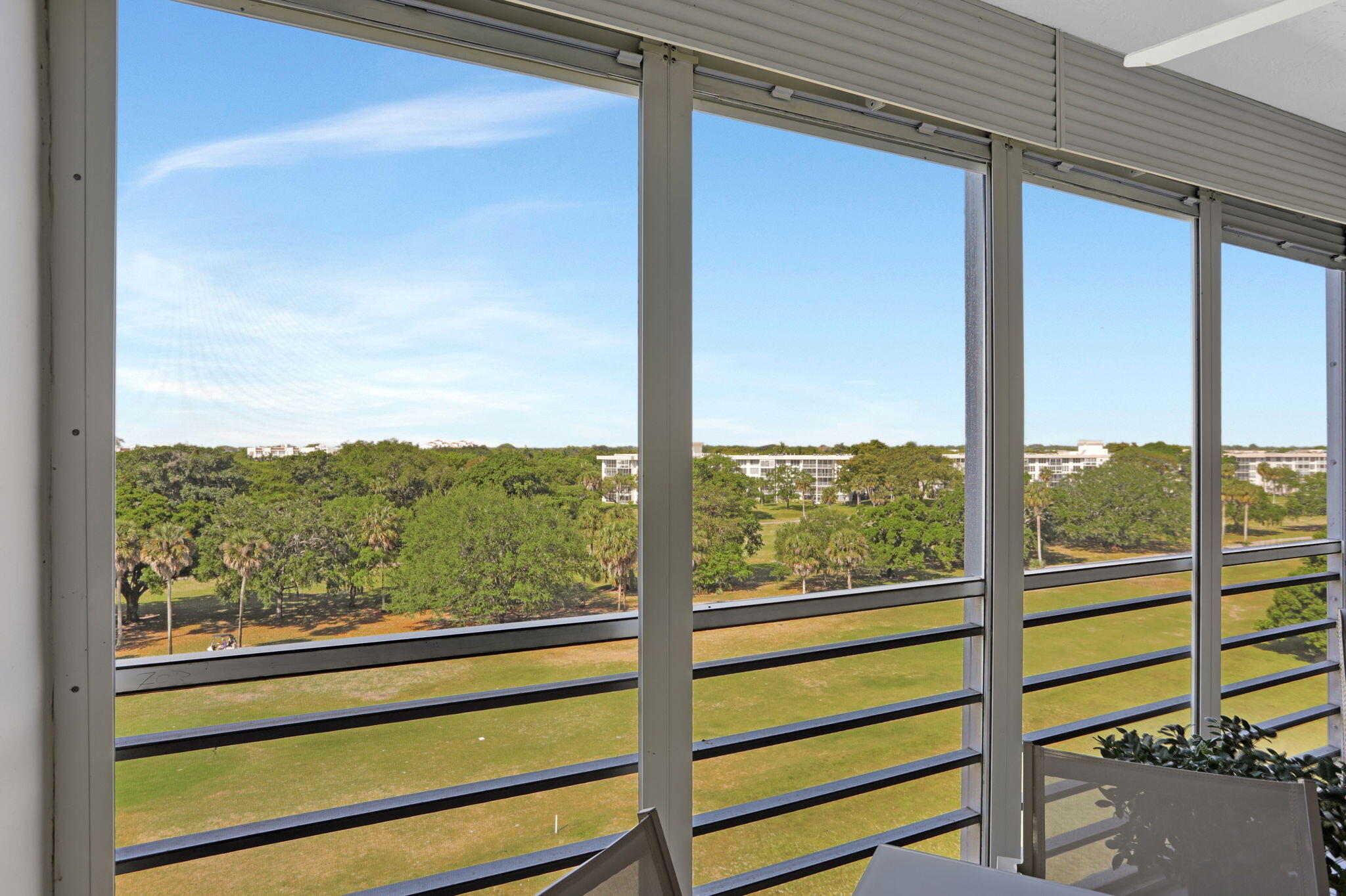 575 Oaks Lane, Unit 703 Pompano Beach, FL 33069 - Photo 33 of 34 24-web-or-mls-001L1440