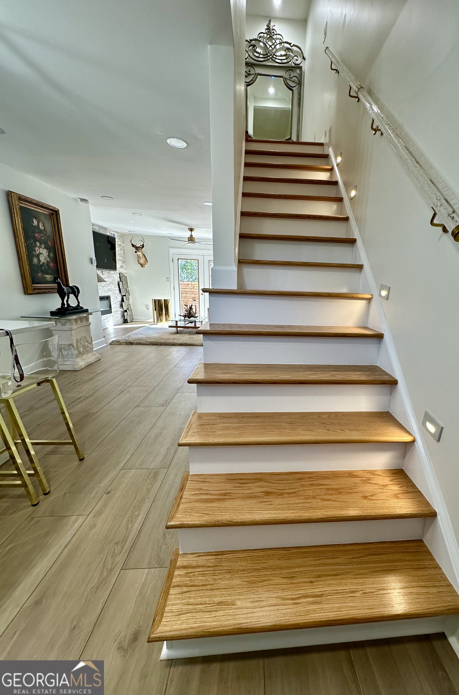 1261 Lavista Road Northeast, Unit N8 Atlanta, GA 30324 - Photo 11 of 29 a view of entryway and hall
