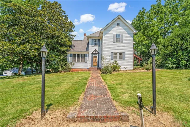 $235,000 | 403 Hoffman Avenue, Bridgeport, AL 35740