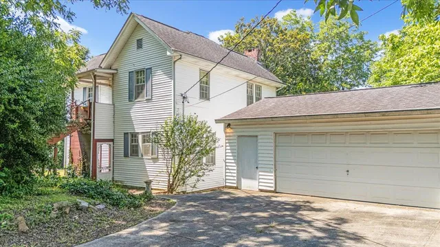 $235,000 | 403 Hoffman Avenue, Bridgeport, AL 35740