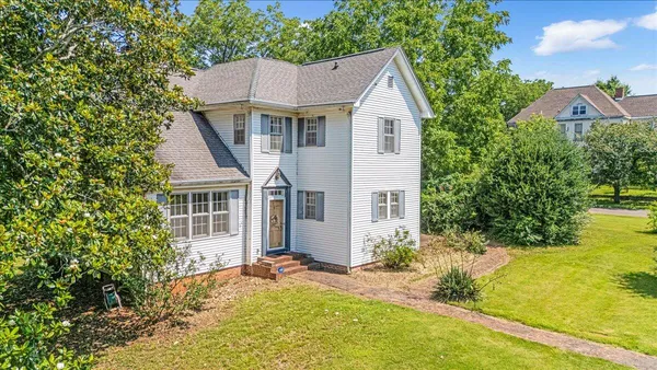 $235,000 | 403 Hoffman Avenue, Bridgeport, AL 35740