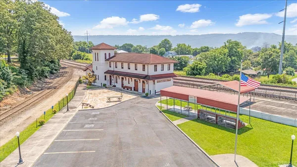 $235,000 | 403 Hoffman Avenue, Bridgeport, AL 35740