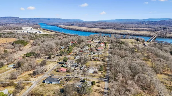 $235,000 | 403 Hoffman Avenue, Bridgeport, AL 35740