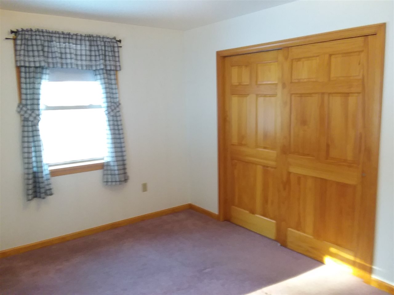 1369 Cotton Road Lyndon, VT 05851 - Photo 12 of 16 Gallery Image 12