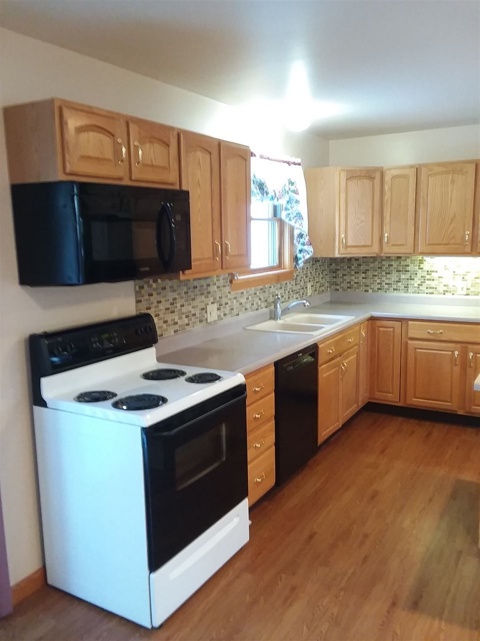 1369 Cotton Road Lyndon, VT 05851 - Photo 4 of 16 Gallery Image 4
