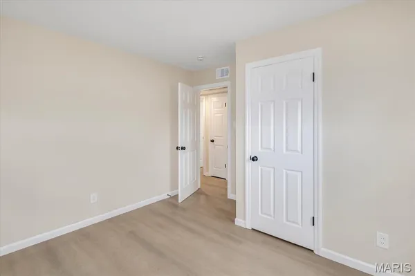 $159,900 | 11218 St Shawn Lane, St. Ann, MO 63074