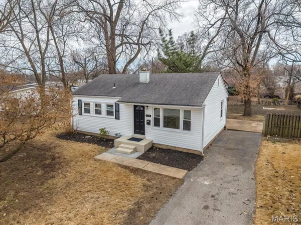 $159,900 | 11218 St Shawn Lane, St. Ann, MO 63074