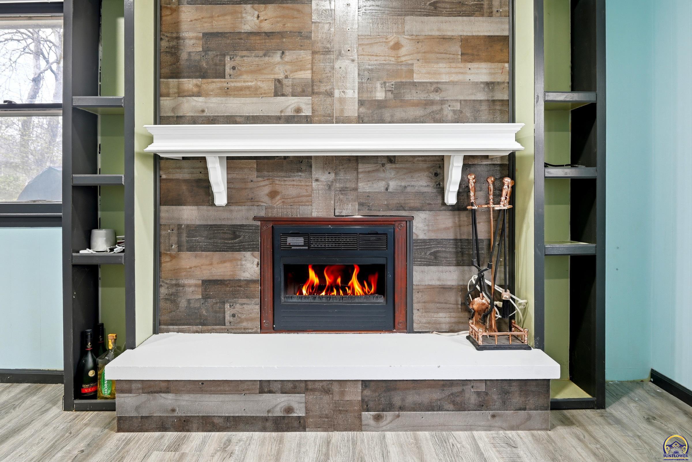 2210 Southwest 32nd Street Topeka, KS 66611 - Photo 11 of 40