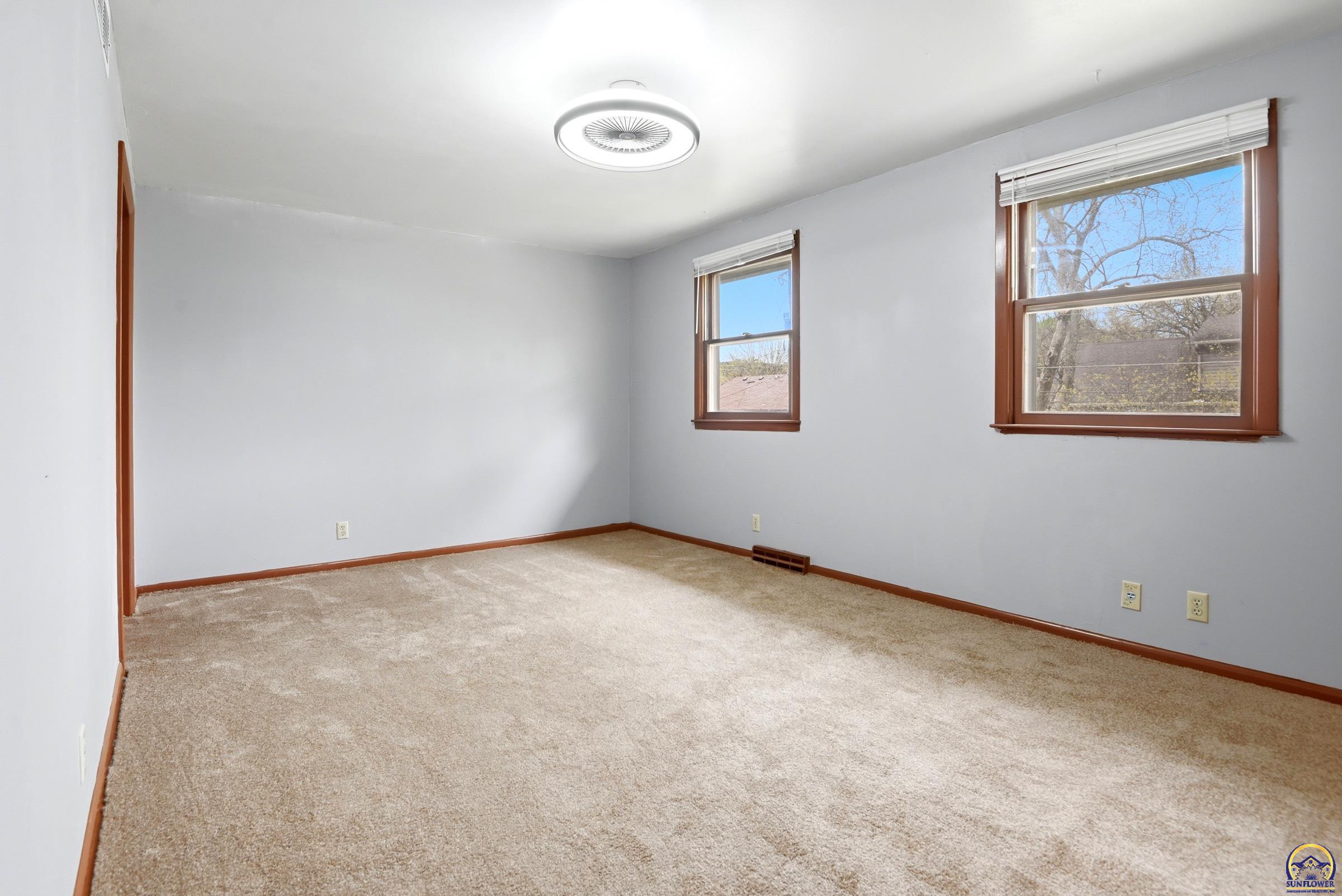 2210 Southwest 32nd Street Topeka, KS 66611 - Photo 21 of 40