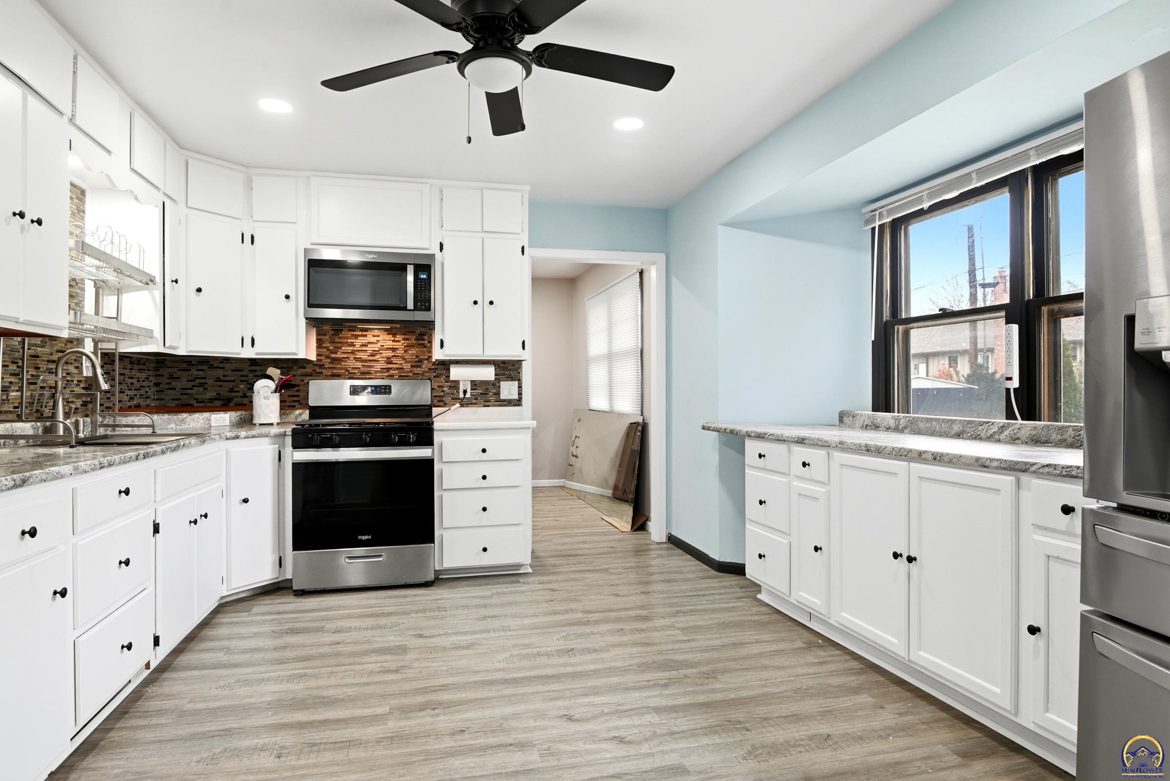 2210 Southwest 32nd Street Topeka, KS 66611 - Photo 8 of 40