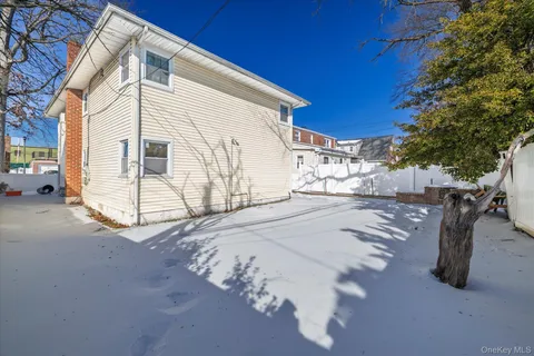 $699,999 | 143 Wellington Road, Elmont, NY 11003