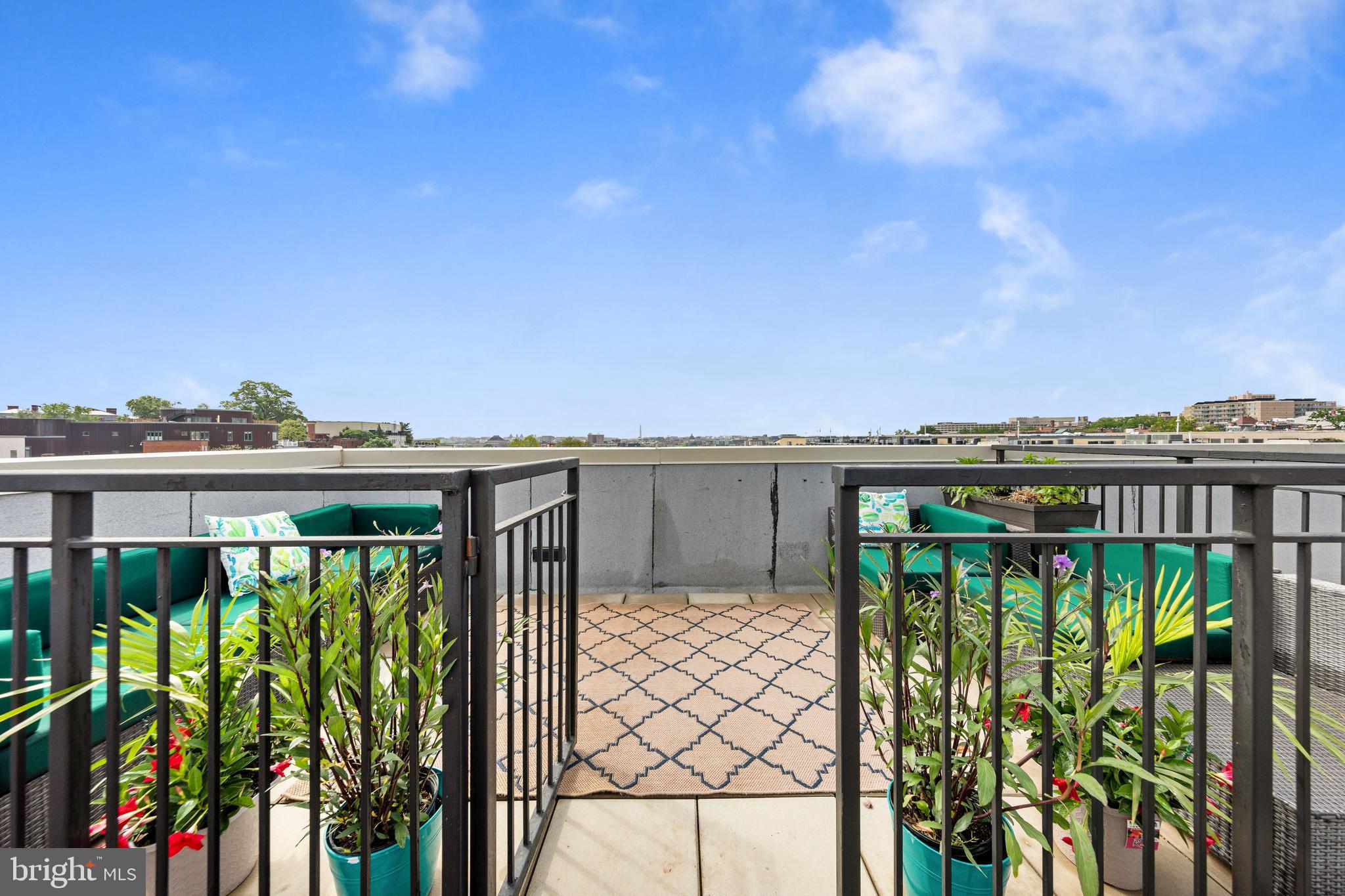 2426 Ontario Road Northwest, Unit 402 Washington, DC 20009 - Photo 14 of 22