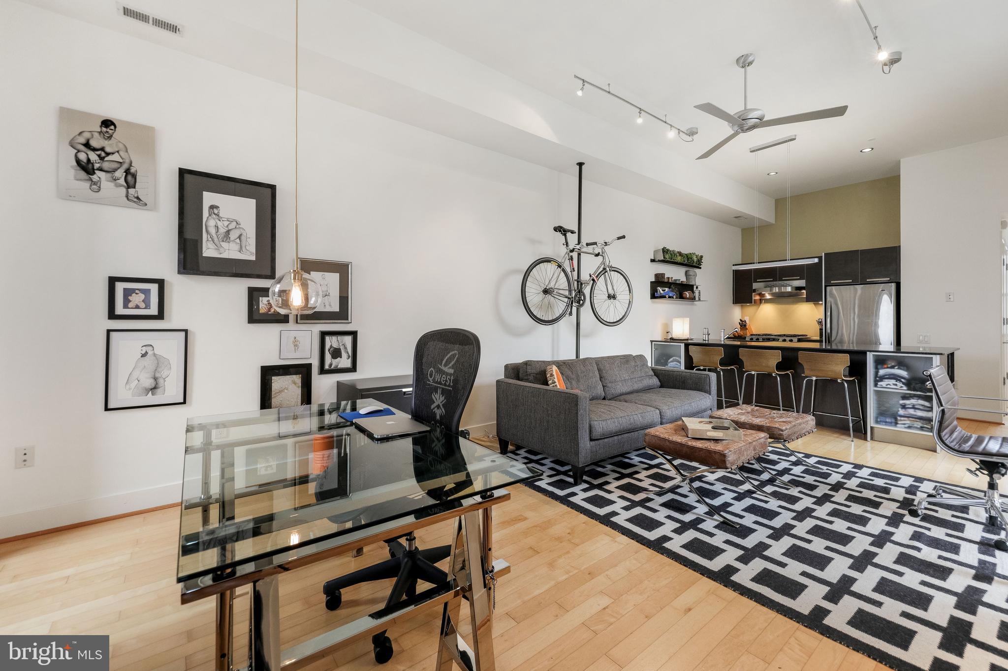 2426 Ontario Road Northwest, Unit 402 Washington, DC 20009 - Photo 3 of 22