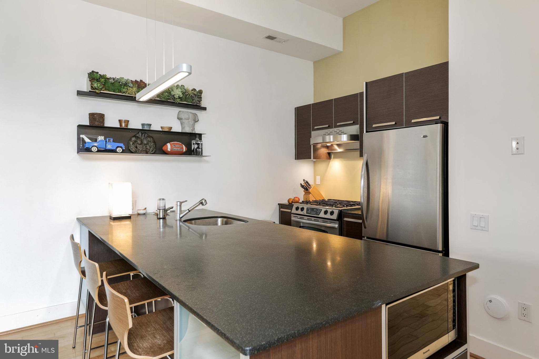 2426 Ontario Road Northwest, Unit 402 Washington, DC 20009 - Photo 7 of 22