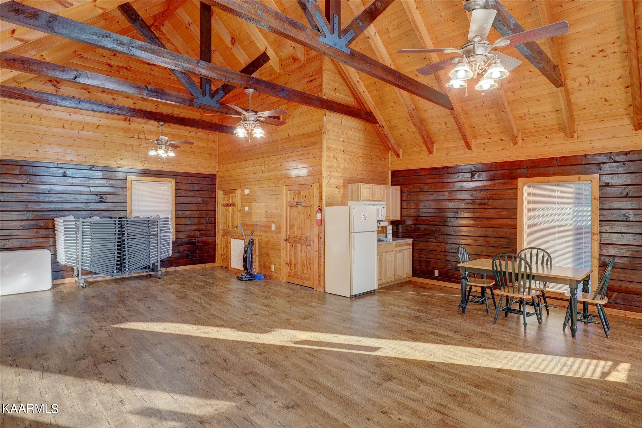 522 Blackberry Rdg Way Sevierville, TN 37863 - Photo 42 of 48 a view of a building with wooden floor