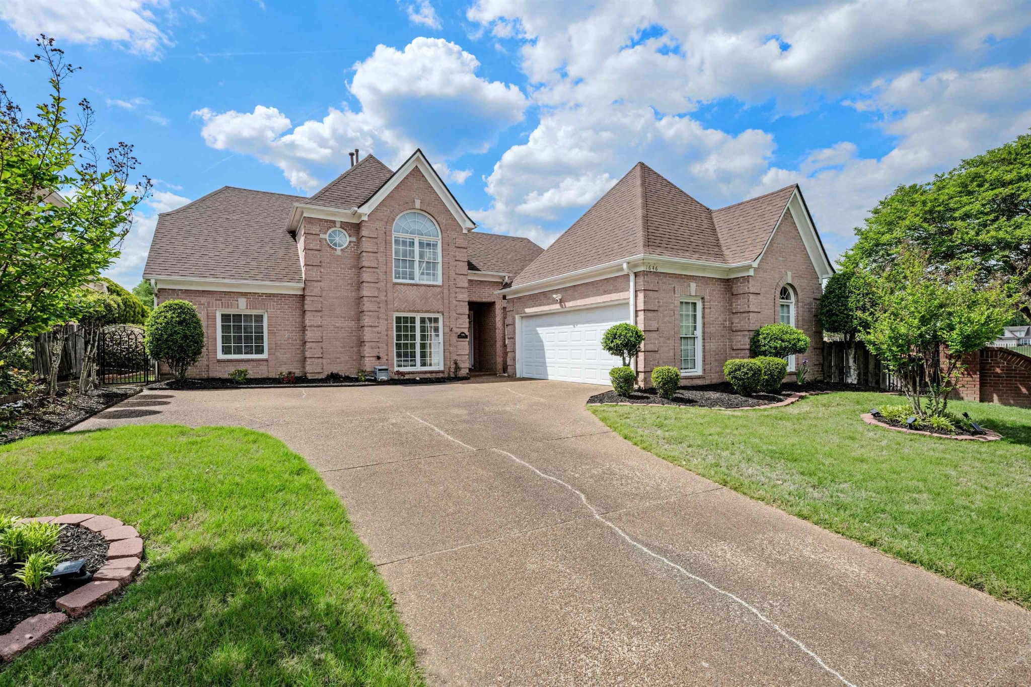 1646 Forsythe Trail Collierville, TN 38017 - Photo 1 of 40