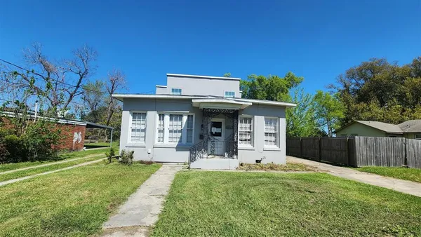 $130,000 | 643 11th Street, Lake Charles, LA 70601