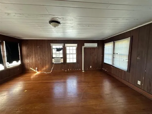 $130,000 | 643 11th Street, Lake Charles, LA 70601