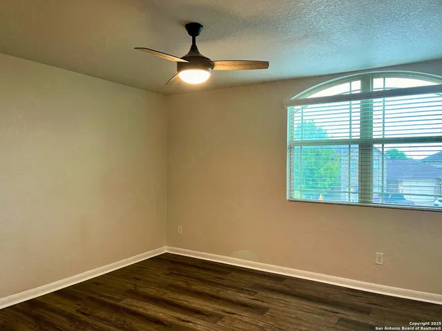 $2,000 | 2127 Muuga Manor, San Antonio, TX 78251