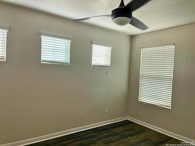 $2,000 | 2127 Muuga Manor, San Antonio, TX 78251