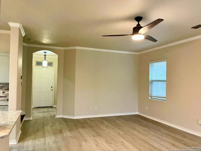 $2,000 | 2127 Muuga Manor, San Antonio, TX 78251