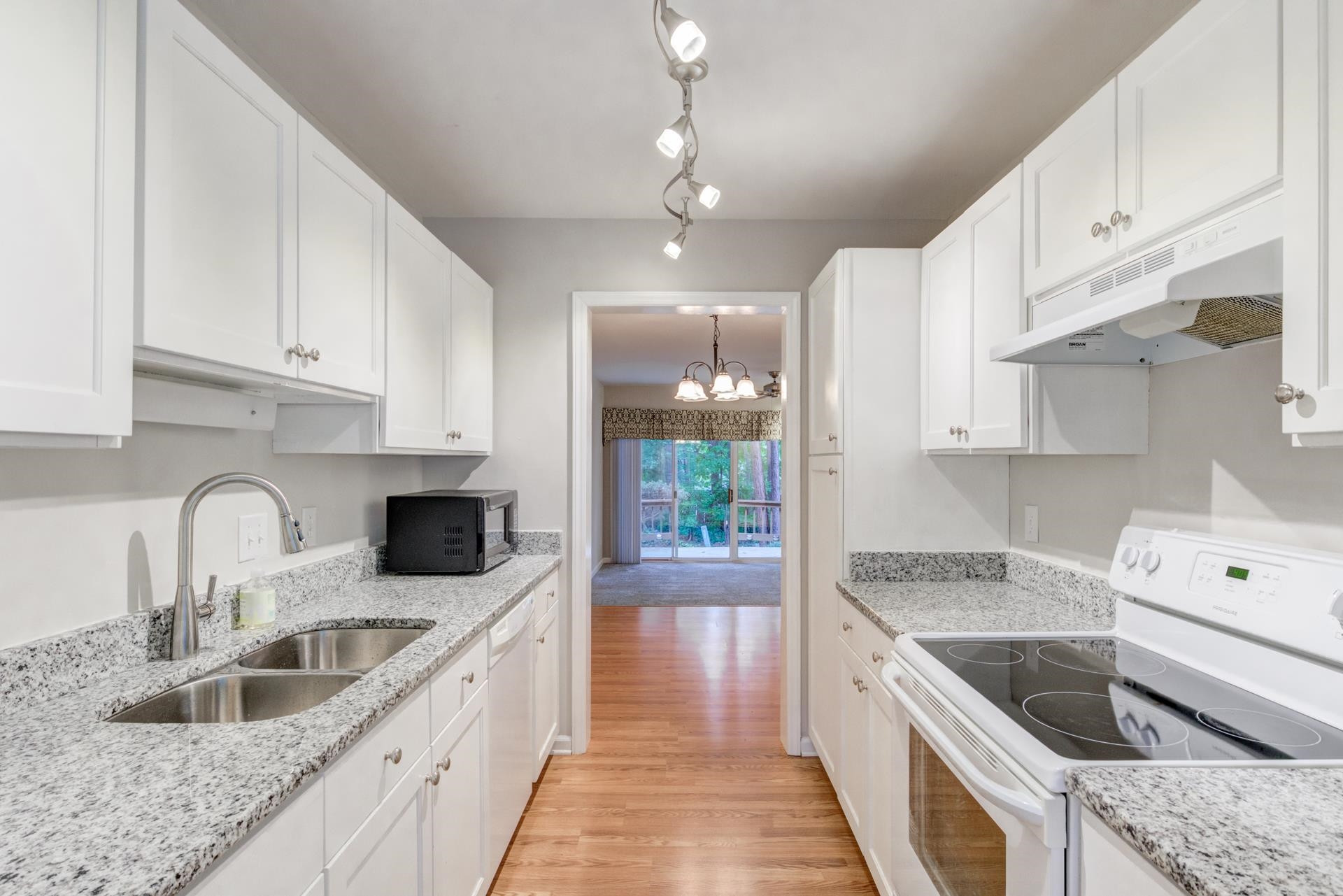 Plenty of prep space here and a cabinet pantry.