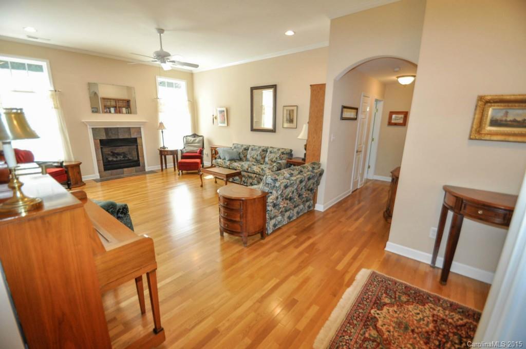 2223 Cardinal Loop Stanley, NC 28164 - Photo 4 of 24 Gallery Image 4