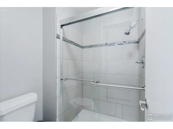 a view of washer and dryer in a utility room