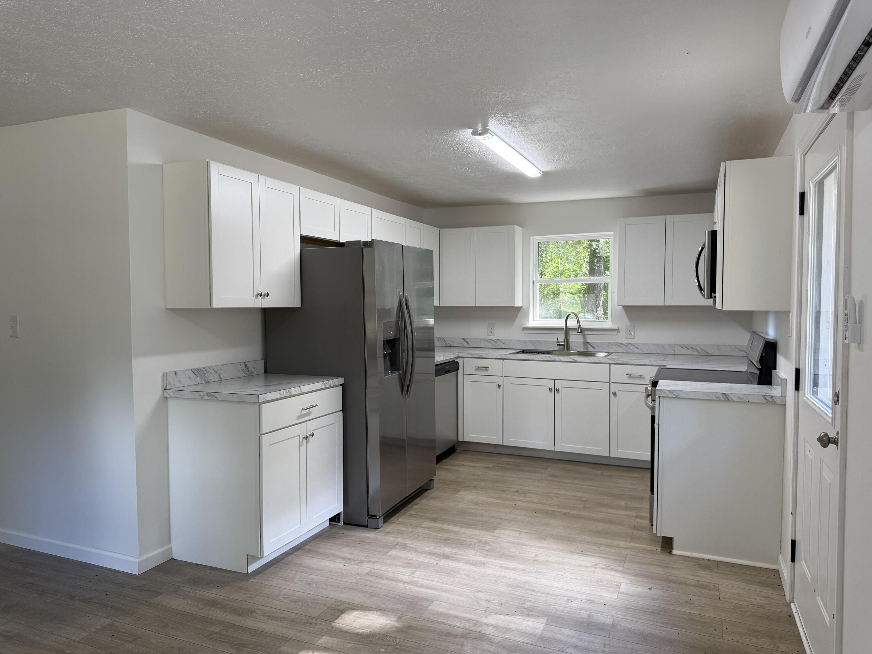 1102 West Hawthorne Road Leesville, LA 71446 - Photo 5 of 13 Gallery Image 5