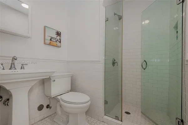 $4,500 | 1005 9th Street, Unit 2, Miami Beach, FL 33139
