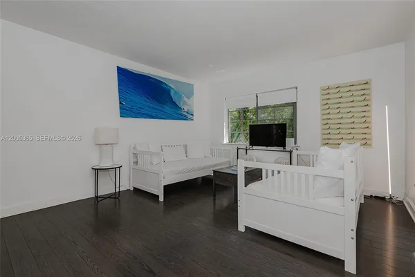 $4,500 | 1005 9th Street, Unit 2, Miami Beach, FL 33139