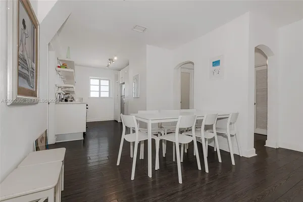 $4,500 | 1005 9th Street, Unit 2, Miami Beach, FL 33139