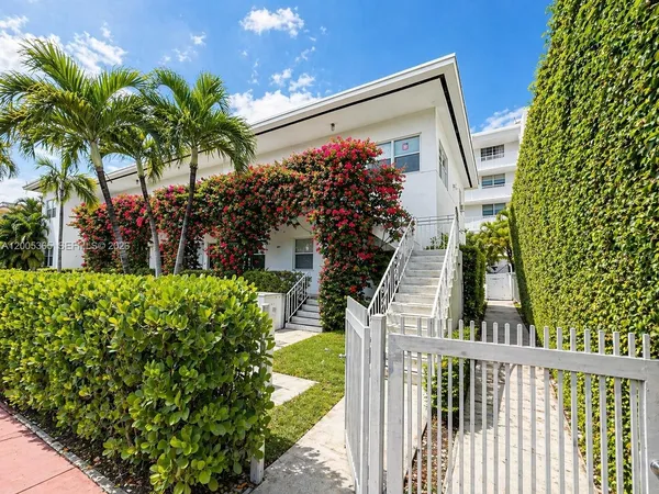 $4,500 | 1005 9th Street, Unit 2, Miami Beach, FL 33139