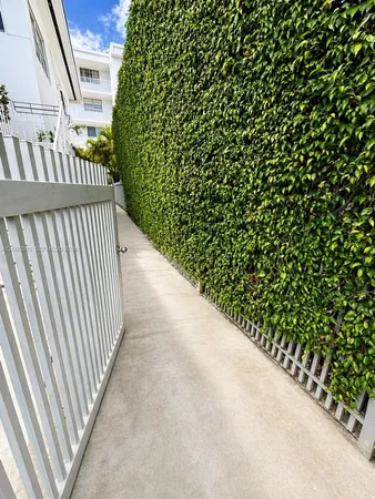 $4,500 | 1005 9th Street, Unit 2, Miami Beach, FL 33139
