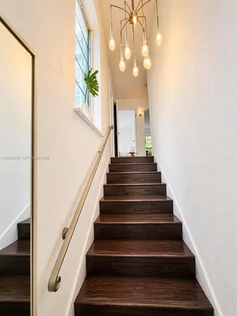$4,500 | 1005 9th Street, Unit 2, Miami Beach, FL 33139